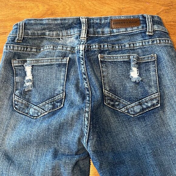 Sweet Look Classic Blue Distressed Skinny Jeans - Picture 4 of 8